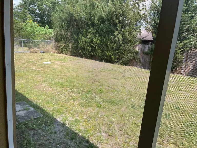 744 Leonardo Ct — Photo 2