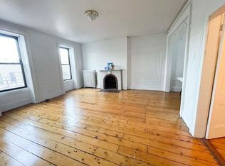 196 Kent St APT 3, Brooklyn, NY 11222