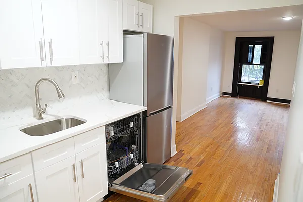 Rented by The Jasmin Group LLC | media 20