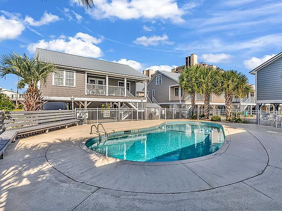 4th image of 1521 N Waccamaw Dr. #Summerwinds