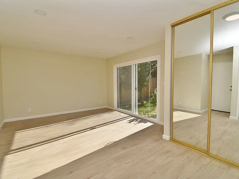 1350 Kruger Ave — Photo 9