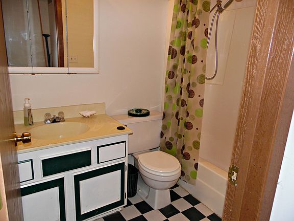 Full Bath