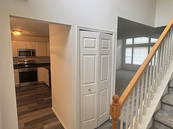 4th image of 2516 Boulder Ln