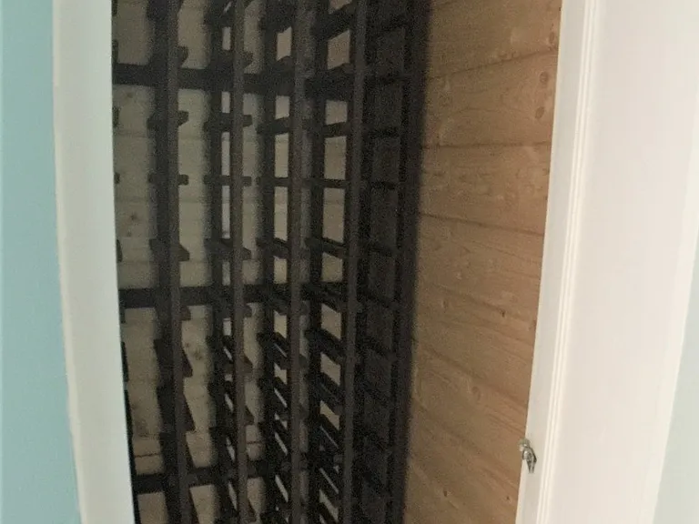 715 W Acacia Ave — Photo 5