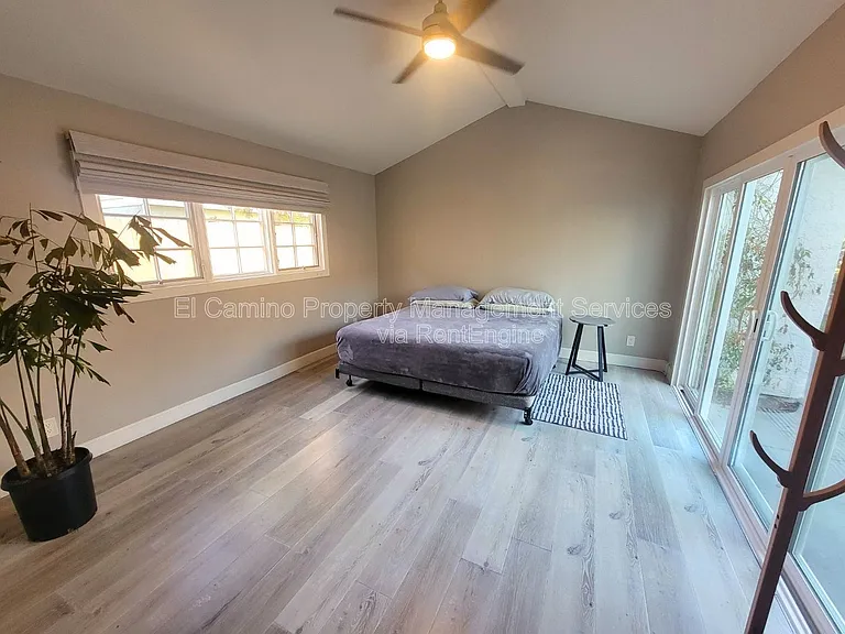 1728 Lake St — Photo 15