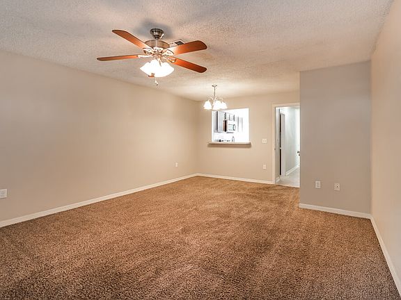 4th image of 850 E Lime St APT 5