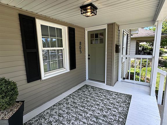 5th image of 805 S 28th St