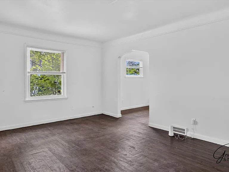18474 Kelly Rd — Photo 5