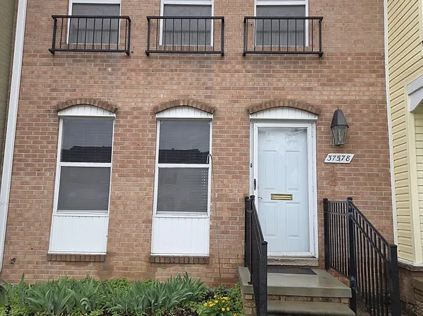 38578 Charter Oaks Blvd, Clinton Township, MI 48036