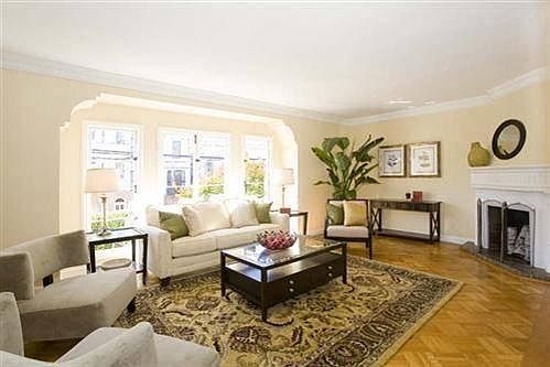 3rd image of 2360 Greenwich St