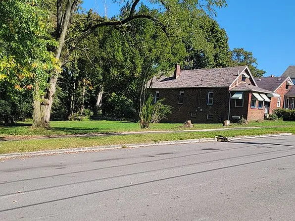 604 Penhale Ave, Campbell, OH 44405