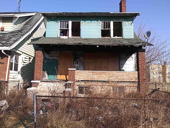 2914 W Euclid