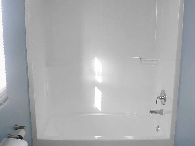 2536 Caroline St — Photo 17