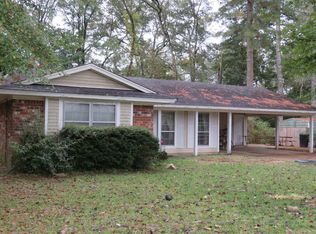 716 Glendale Dr, Kosciusko, MS 39090