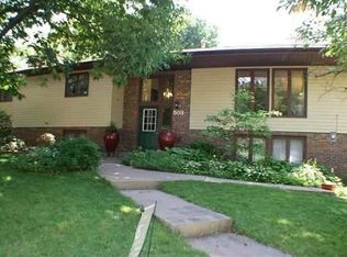 503 E 8th Ave, Coal Valley, IL