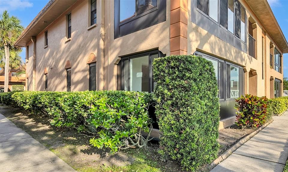 1st image of 10192 SEMINOLE ISLAND DRIVE #10192