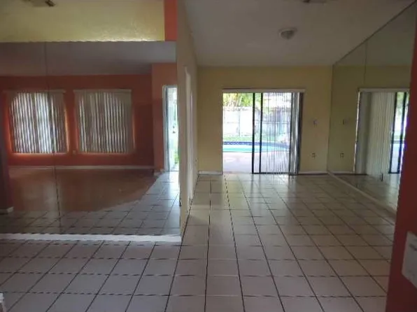 13985 SW 157th St, Miami, FL 33177