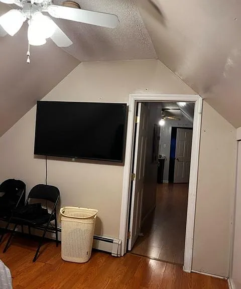 185 Hadley Ave — Photo 1
