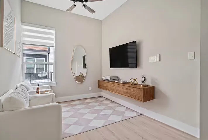 4013 Griggs Unit L - 2 — Photo 3