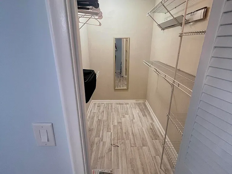173 Waltham E #173-H — Photo 27