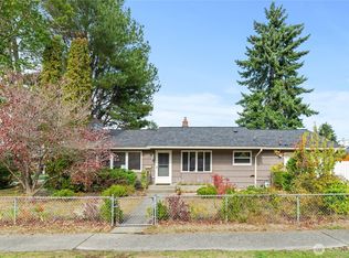 944 E 30th St, Bremerton, WA 98310