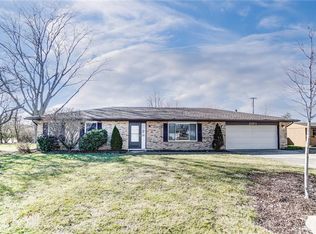 2251 Banyon Dr, Dayton, OH 45431