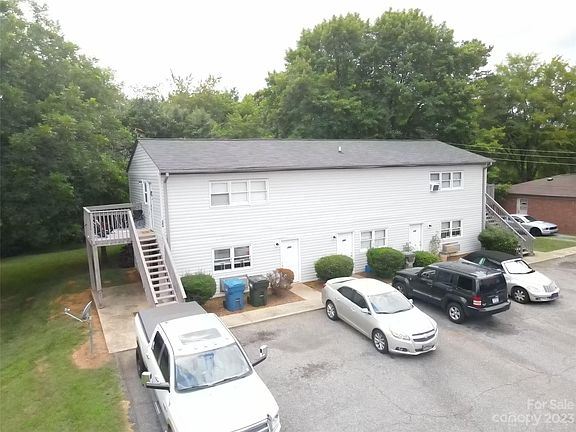 2nd image of 256-264 8th St SE
