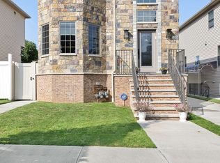 57 Delaware Ave, Staten Island, NY 10304