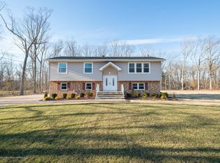 1 Sunnyside Rd, Howell, NJ 07731