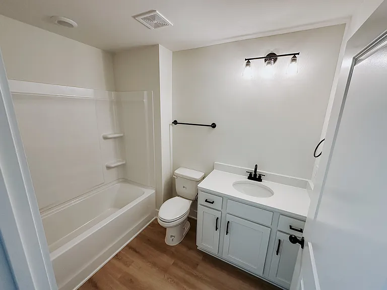 1108 W Main St — Photo 15