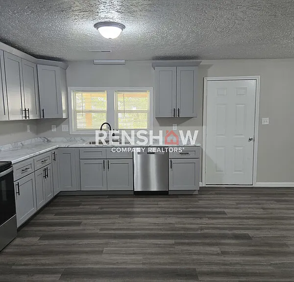 203 McKnight St — Photo 5