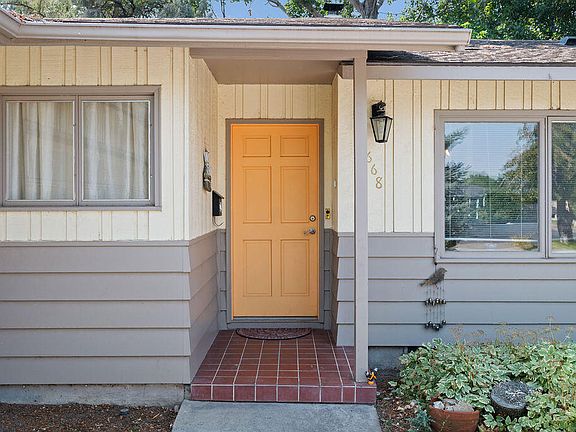 4th image of 668 NE Ochoco Ave