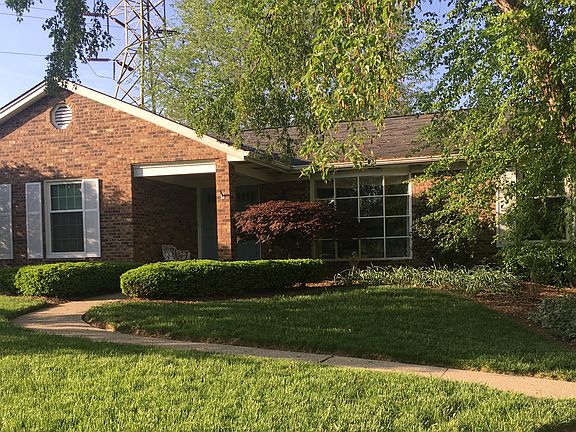 2nd image of 2528 Blue Bird Dr