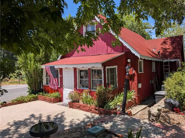 201 Spruce Dr, Crestline, CA 92325