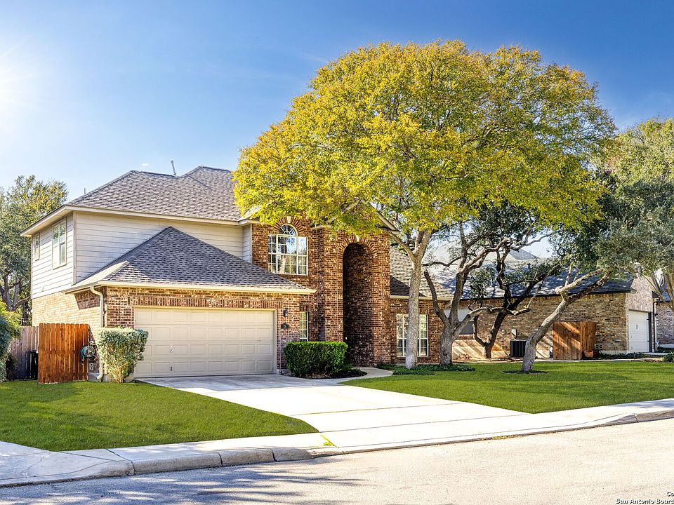 1st image of 25 SILVERHORN DR