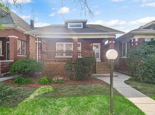 9426 S Saint Lawrence Ave, Chicago, IL 60619