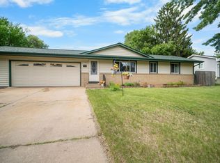 701 Ballantyne Ln NE, Spring Lake Park, MN 55432