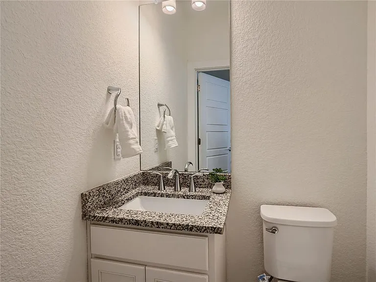 1802 Roseburg Dr — Photo 11