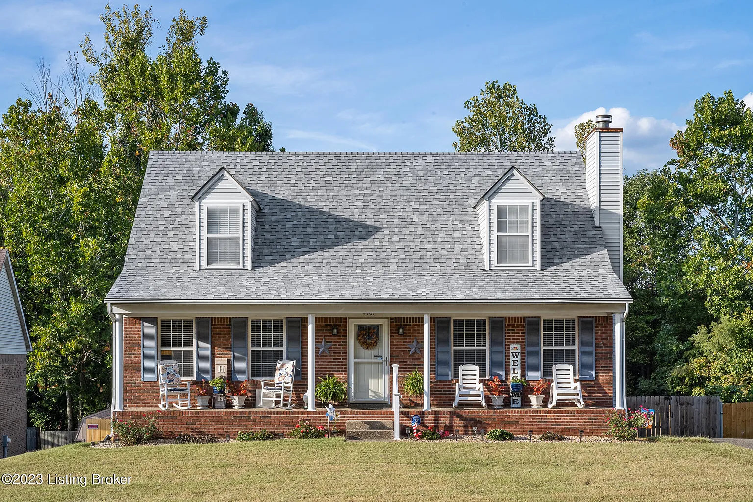 4607 Andalusia Ln photo 1