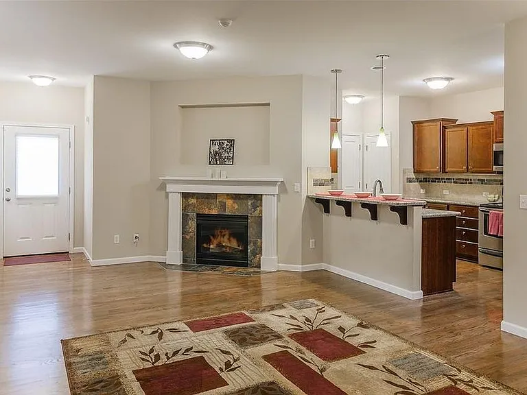 4443 Fairweather St NE — Photo 4