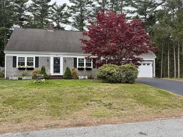 106 Hickory Hill Circle, Barnstable, MA 02630