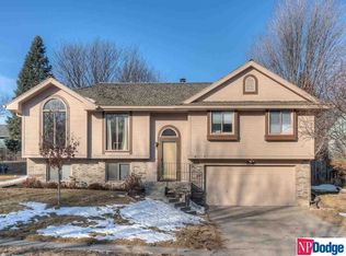 1210 N 159th St, Omaha, NE 68118