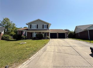 815 Zapata Ln, Fayetteville, NC 28314