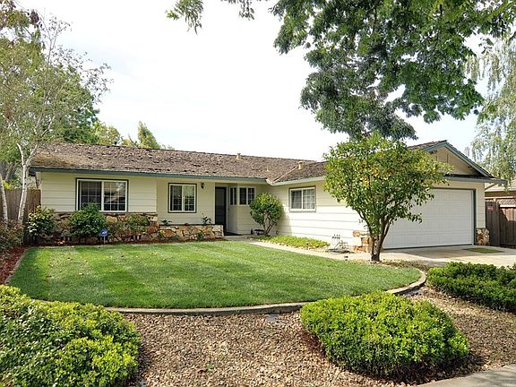 2nd image of 1169 Creekwood Dr