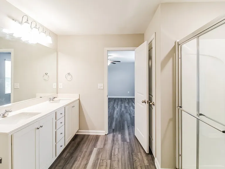 4009 Kendrick Cir — Photo 12