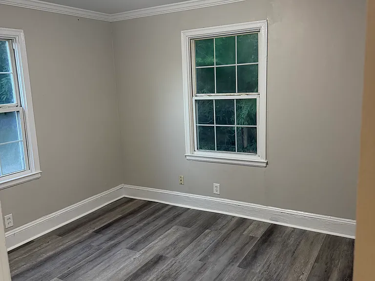 202 W Nance St — Photo 10