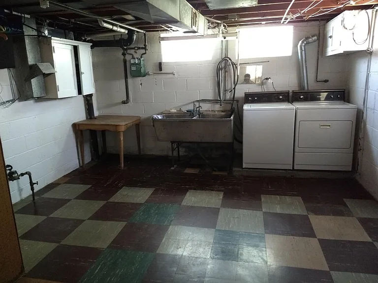 21480 Arbor Ave — Photo 22