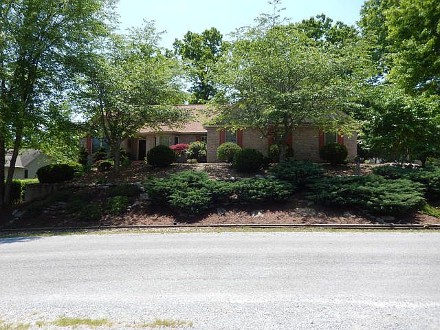 1st image of 11 Creek Cir