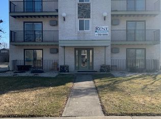 8421 Captons Ln #3, Darien, IL 60561