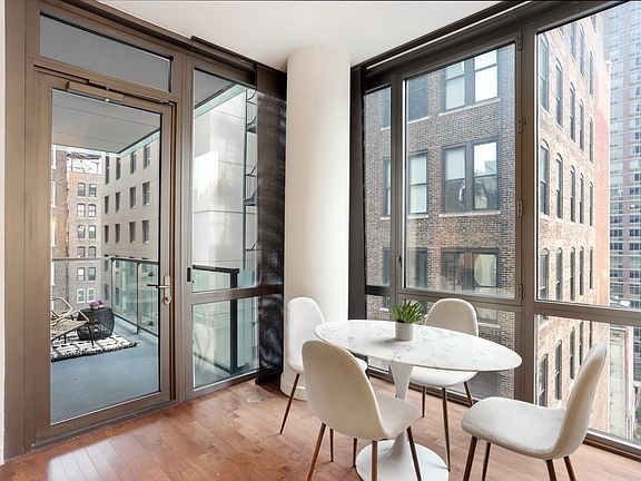 5th image of 101 W 24th St APT 11A